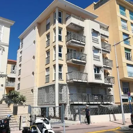 Azzurra Superbe 2p Et Vu Apartment *