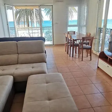 Azzurra Superbe 2p Et Vu Apartment *